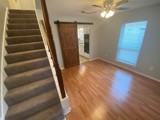 Building Photo - 29021 Cherrywood Ln