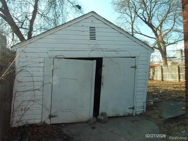 Building Photo - 15107 Whitcomb