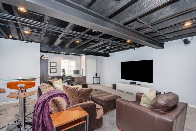 Building Photo - 2768 Blakely Ln