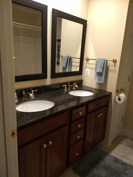Bathroom - 4659 Montgomery Rd