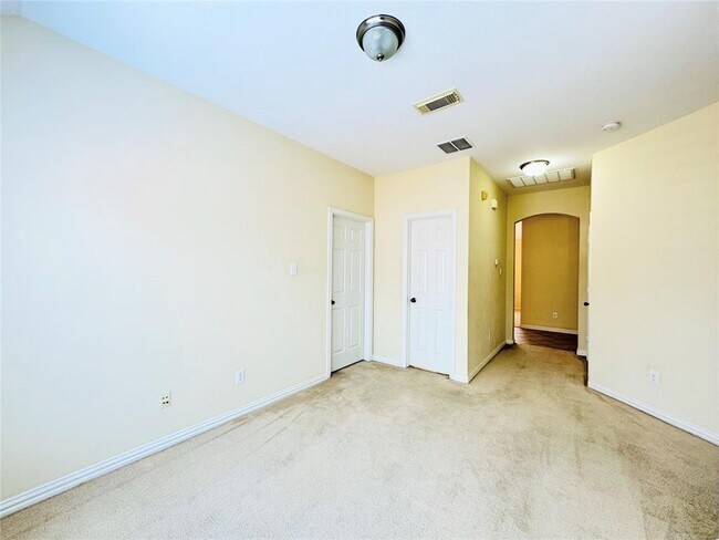 Building Photo - 23247 Dewflower Dr