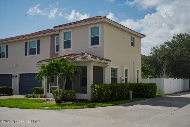 Building Photo - 1475 Isabella Dr
