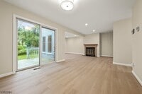 Building Photo - 52 Arthurs Ct