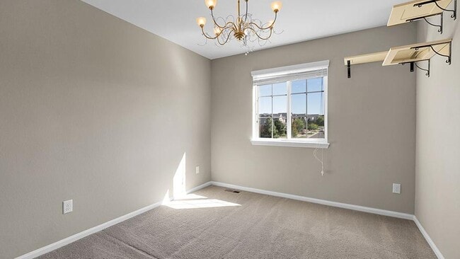 Building Photo - 6011 S Irvington Ct