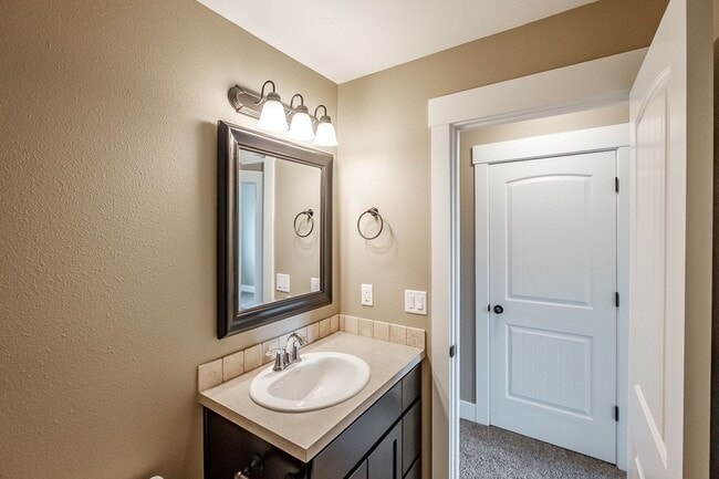 Building Photo - 270-272 Gwinn Street E