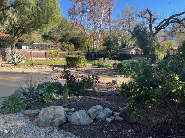 Building Photo - 1208 N Montgomery St