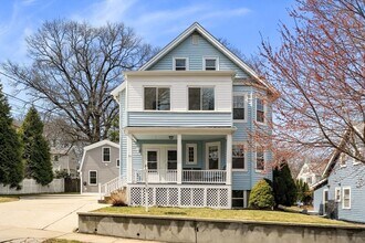 Building Photo - 37 Fountain Rd