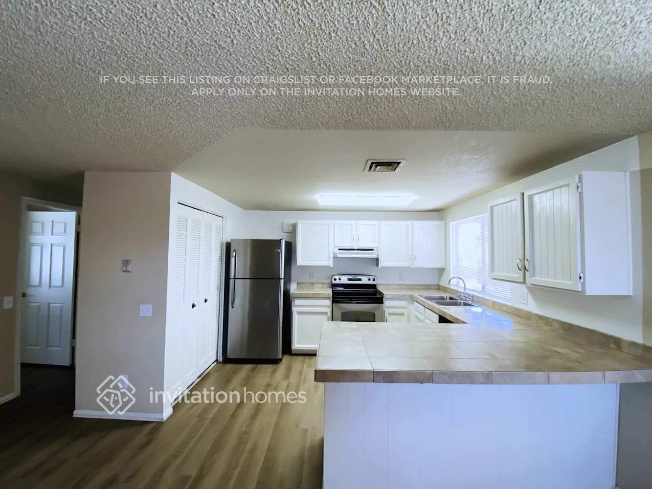 Building Photo - 2103 N Verano Way