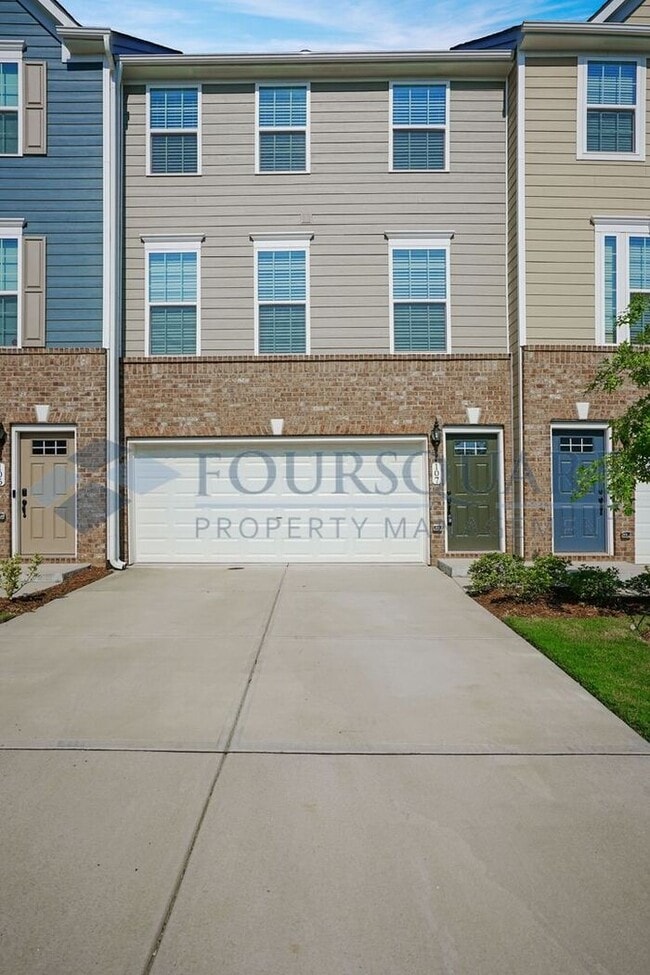 Building Photo - Spacious 3-Story Townhome with Bonus Suite & 2-Car Garage – In the Heart of RTP