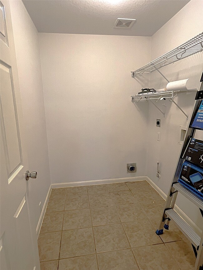 Building Photo - 4714 Glencastle Ct