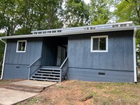 Building Photo - 1197