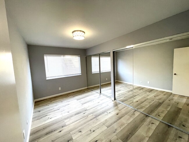 Building Photo - 1 Bed 1 Bath Condo for Rent