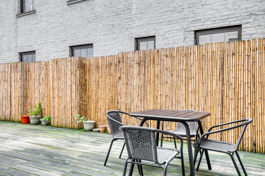 Building Photo - 72 Willoughby St