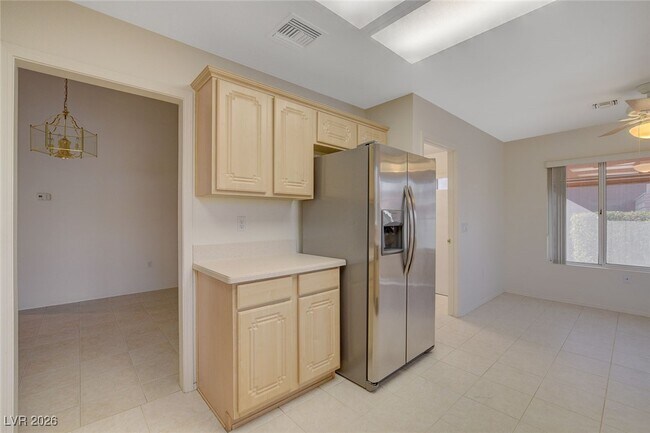 Building Photo - 8720 Pennystone Ave