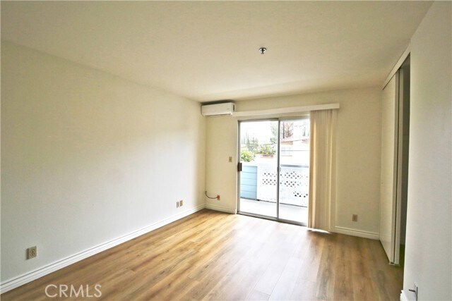 Building Photo - 1211 Huntington Dr