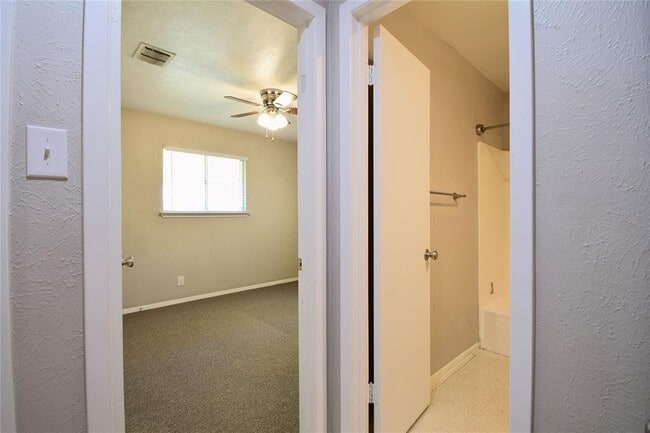 Building Photo - 5936 Cherry Loop