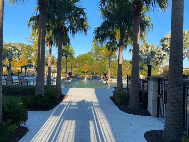 Building Photo - 3 Bedroom 3.5 Bath Home in Winter Park for...