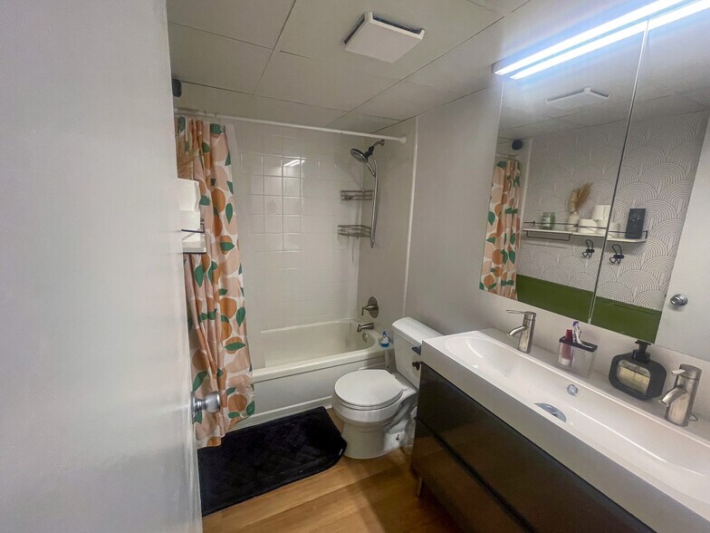 Building Photo - 2225 Buchtel Blvd