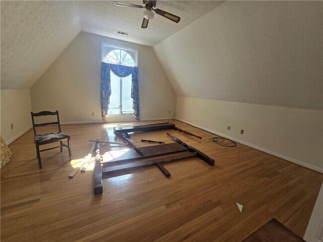 Building Photo - 2386 Muirfield Way