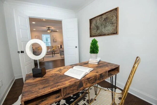 Building Photo - 314 Ashburton Ave SE