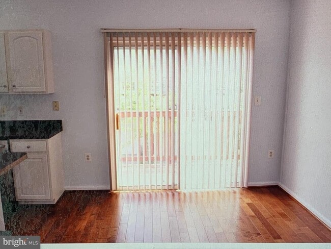 Building Photo - 21814 Kelsey Square