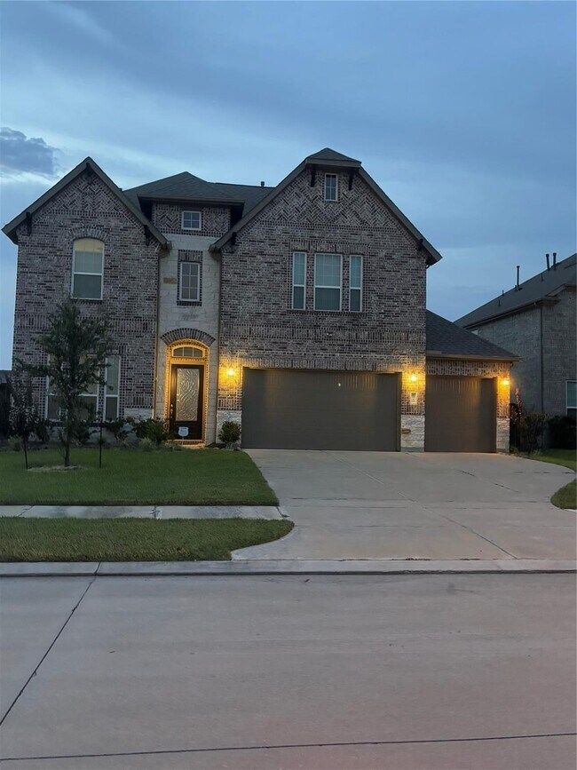 Building Photo - 7414 Evelyn Grv Dr