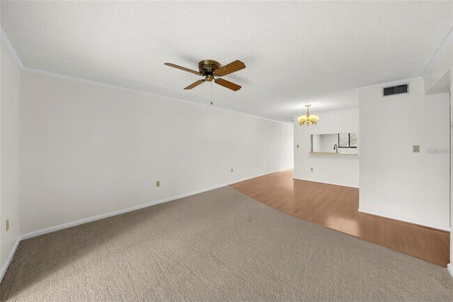 Building Photo - 2679 Sabal Springs Cir