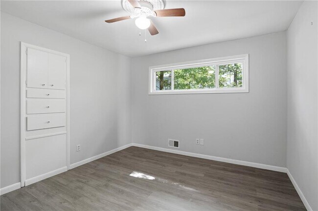 Building Photo - 2209 Cherring Ln