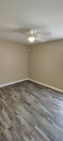 Building Photo - 2250 Spring Meadow Ln SE