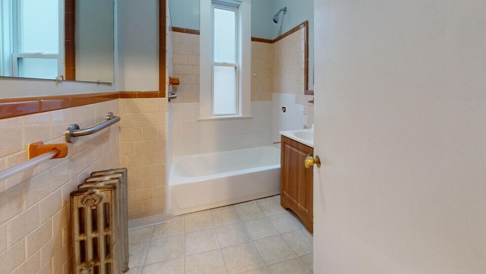 Building Photo - 106 Highland Ave