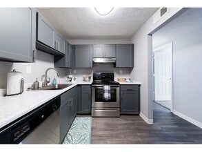 Building Photo - Prime Apartments