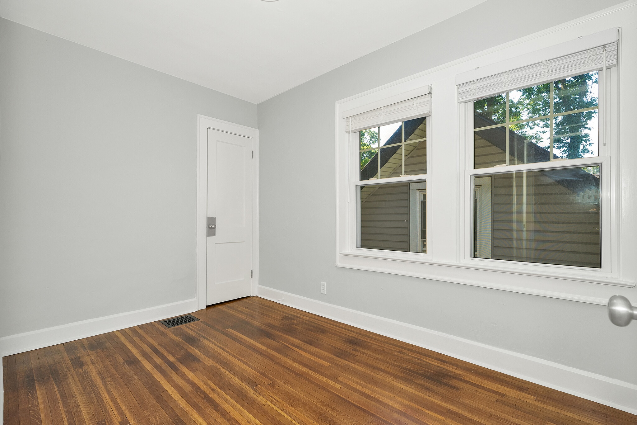 Building Photo - 3343 Carrollton Ave