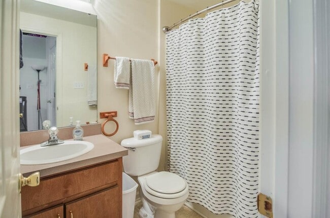 Building Photo - 1816 Seay Ct