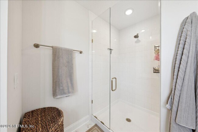 Building Photo - 223 Tanner Trl