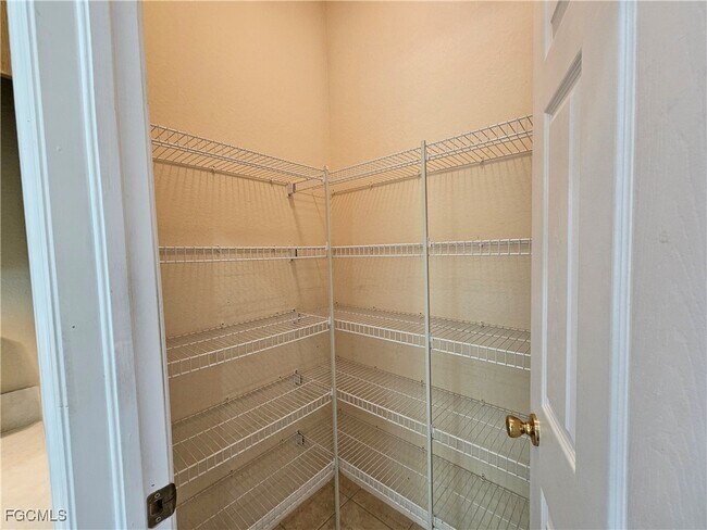 Building Photo - 2514 55th St SW