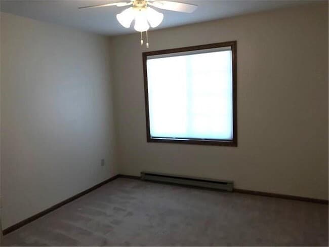 Building Photo - 1007 W Depue Ave