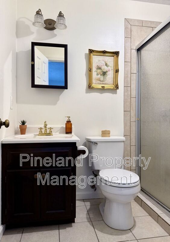 Building Photo - 405 Andros Dr