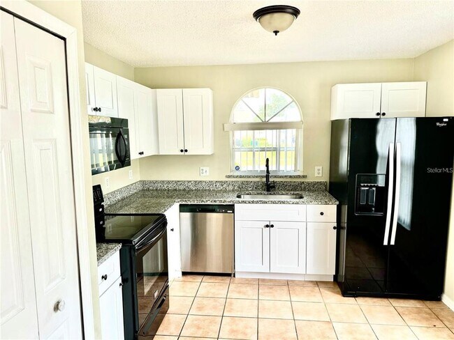 Building Photo - 7808 Laurel Oak Ln