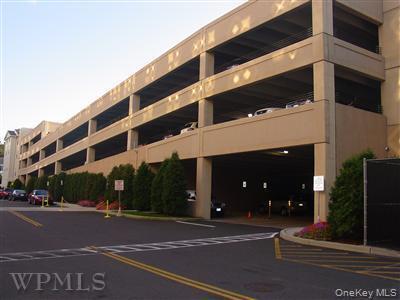 Building Photo - 300 Mamaroneck Ave