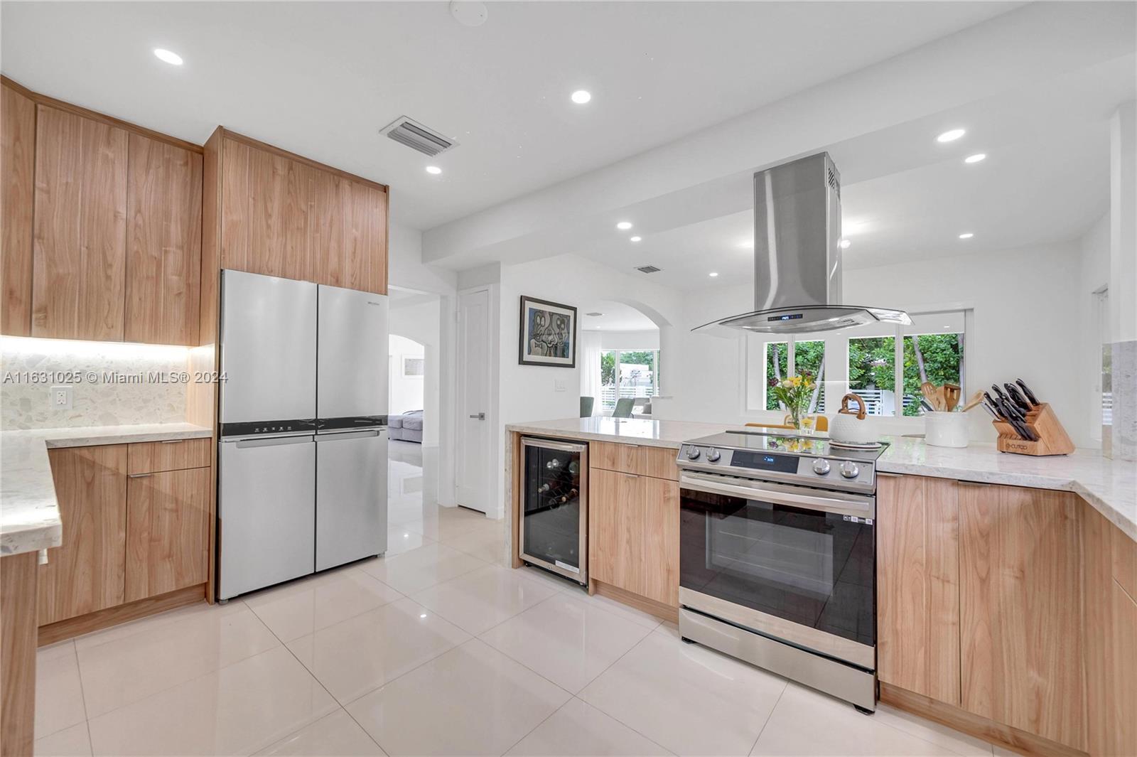 Building Photo - 741 NE 87th St