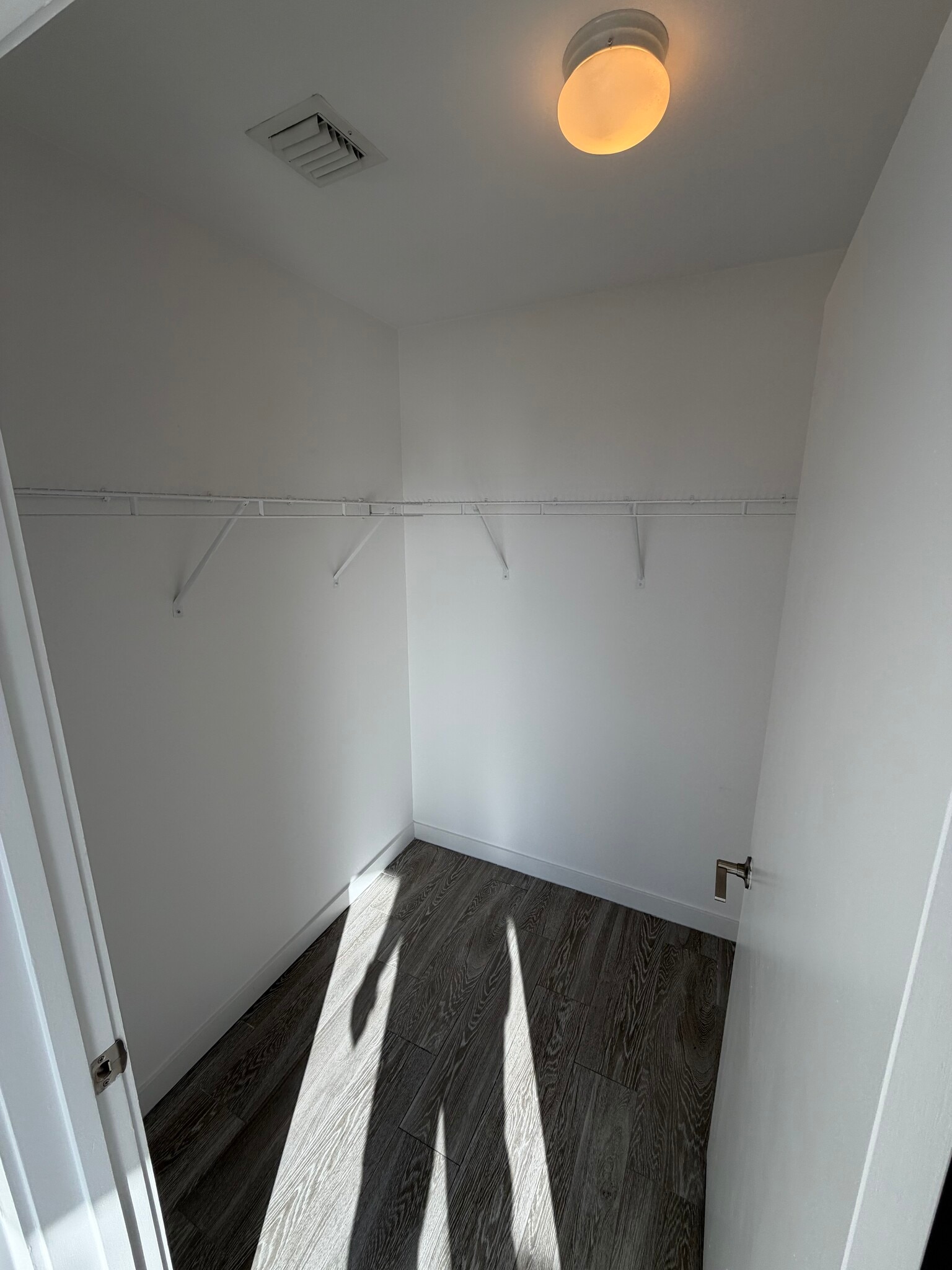 Building Photo - 275 NW 26th St