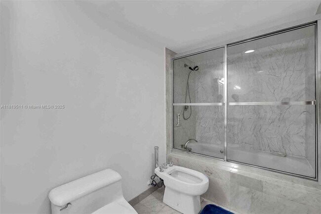 Building Photo - 9455 Collins Ave