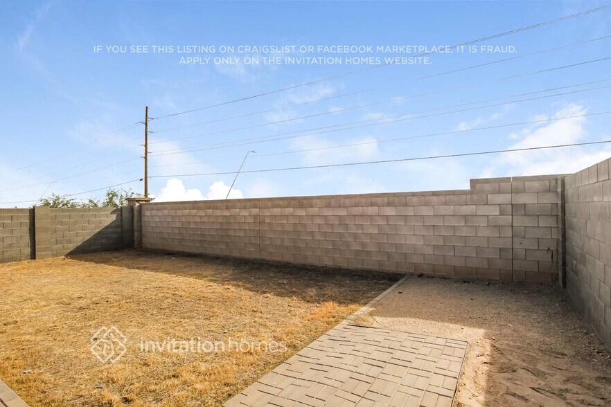 Building Photo - 12651 W Glenn Dr