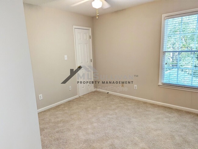 Building Photo - 109 Wakehurst Dr