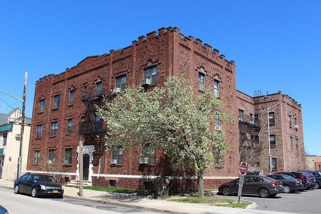 Primary Photo - RVC Brooks Manor
