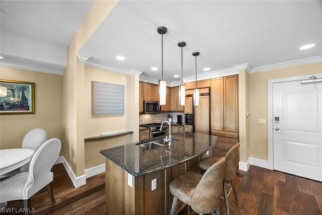 Building Photo - 9123 Strada Pl