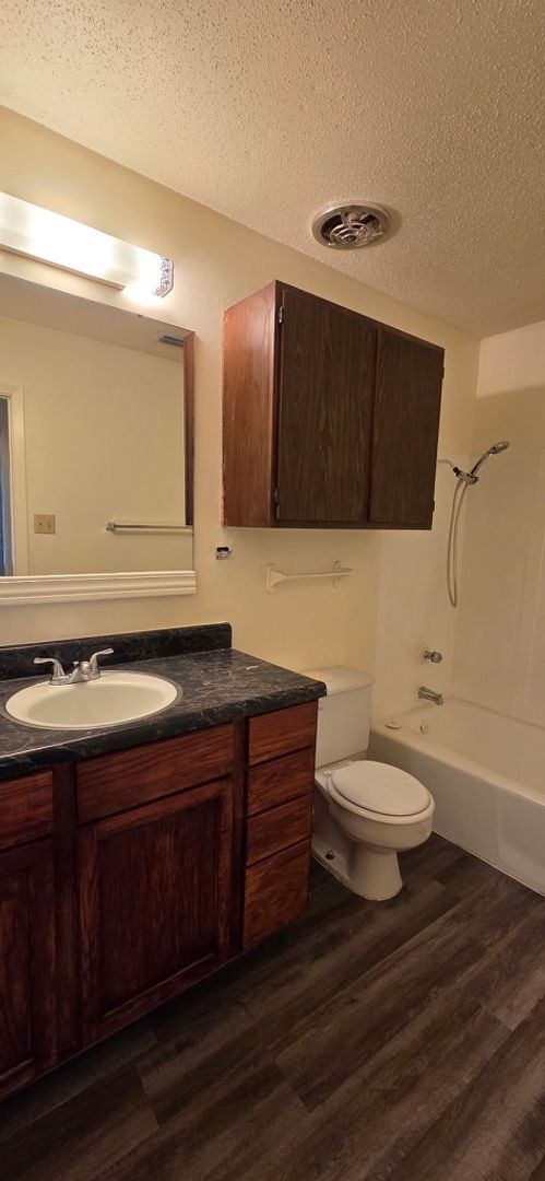 Building Photo - Almost Ready! 3 Bedroom 2 Bath Duplex in Longview!