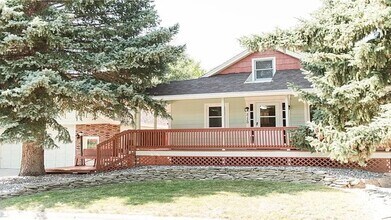 Building Photo - BEAUTIFUL 5 BED 3 BATH HOME FOR RENT