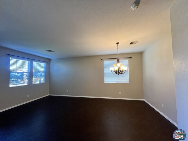 Building Photo - 1220 Mc Millin St