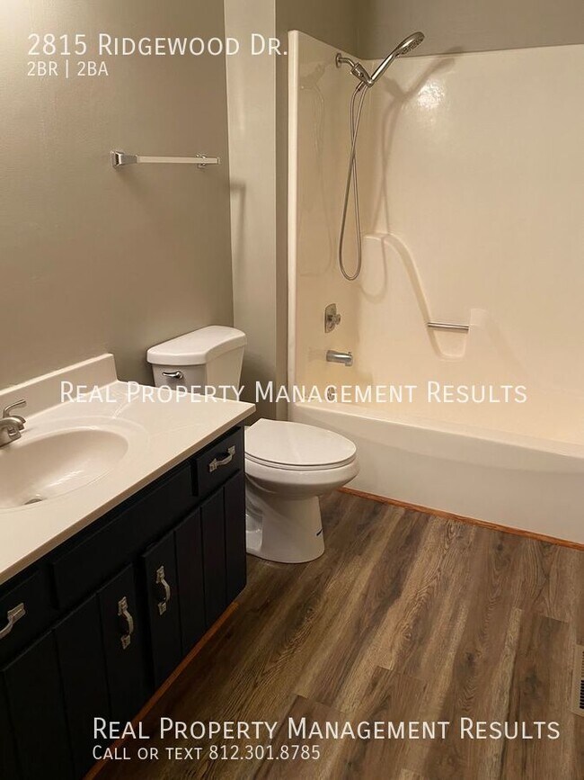 Building Photo - 2 Bedroom, 1.5 Bath Duplex, Northside Evan...